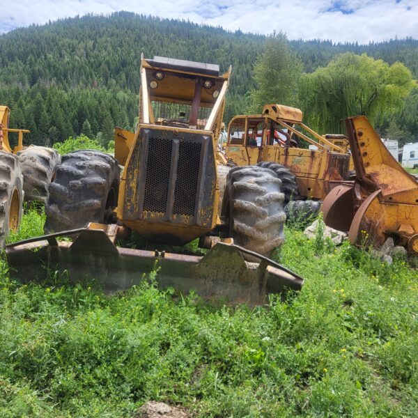 Second image of Clark Ranger 666B Line Skidder