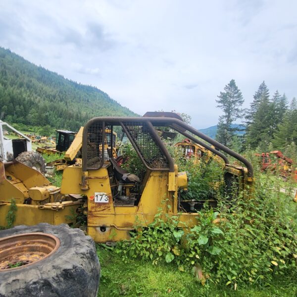 International C11 Line Skidder